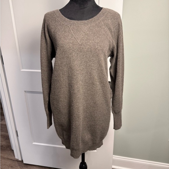 Aqua Cashmere Brown Long Sleeve crew neck Mini Dress Long Sweater - Picture 1 of 6
